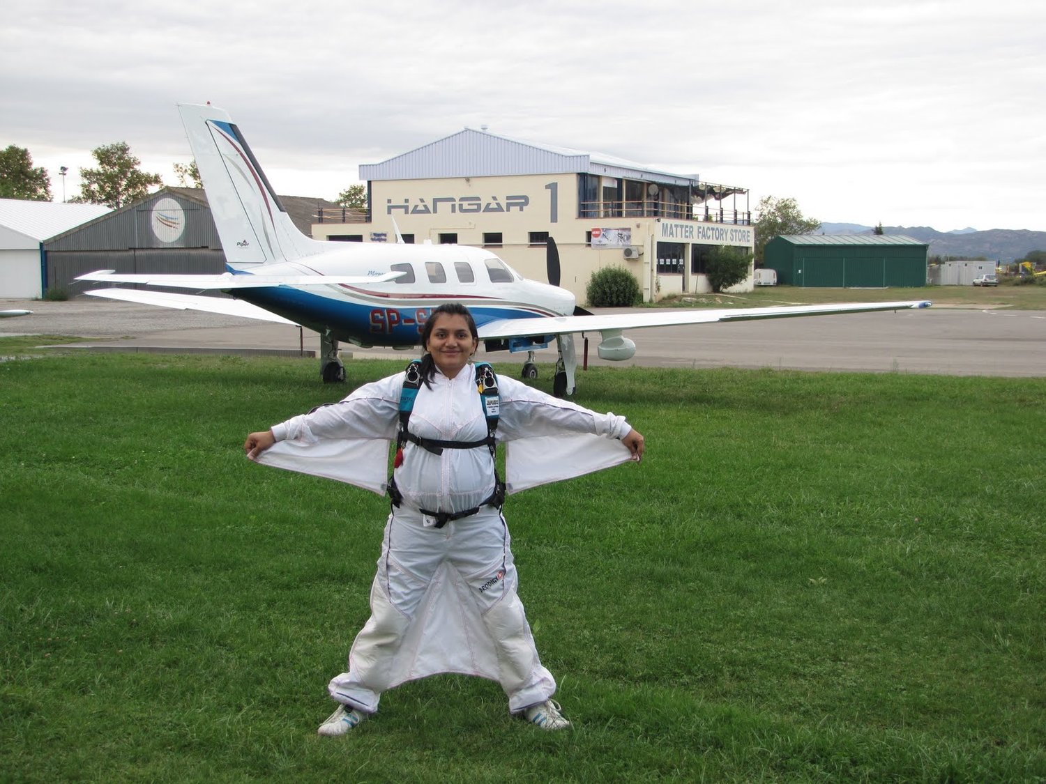 First Indian woman to SkyDive with 